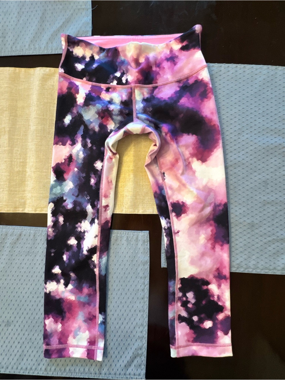 Lululemon capri length like new size 6